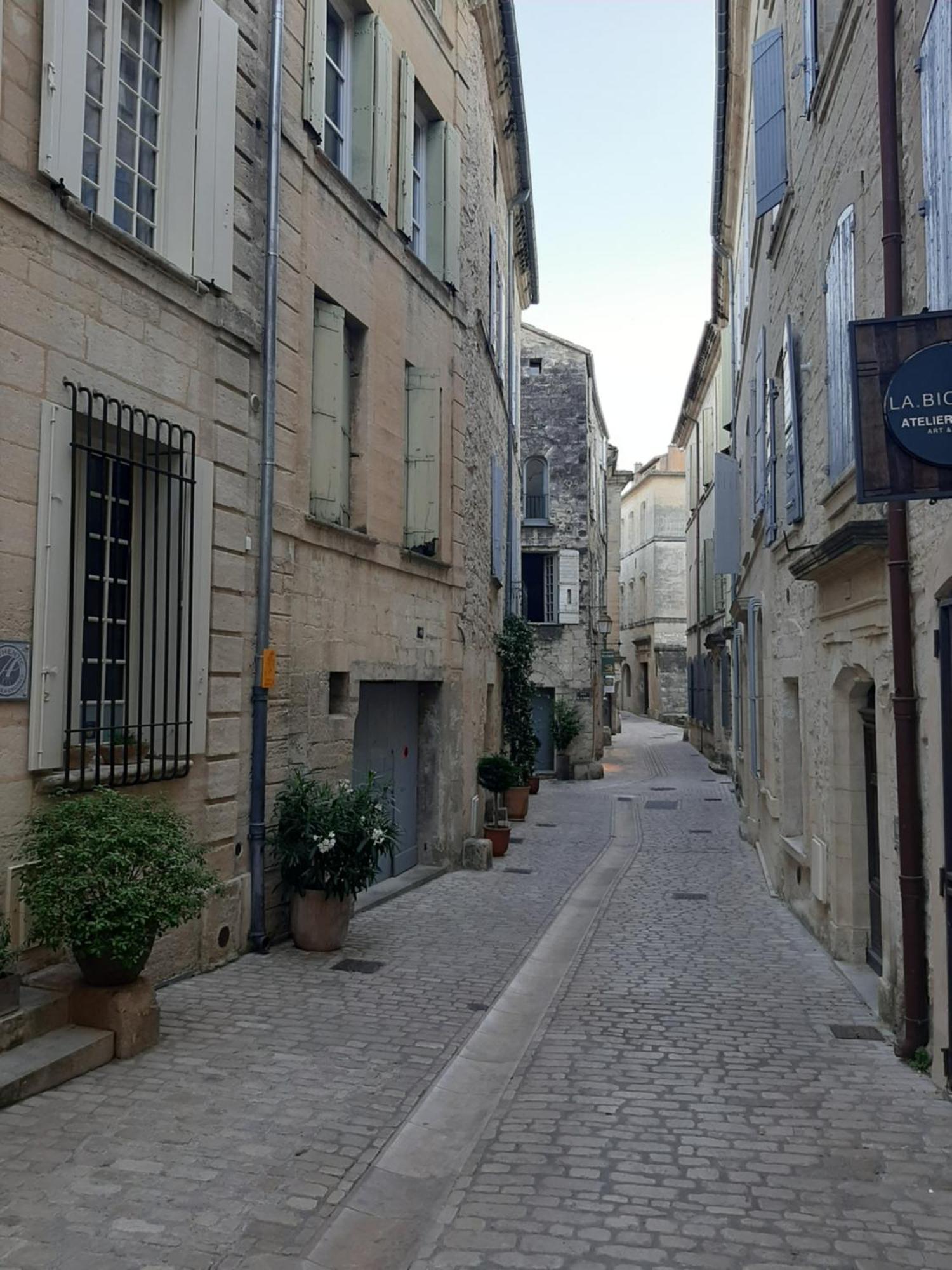 Appartement Avec Grand Jardin Et Parking, Uzes Ngoại thất bức ảnh